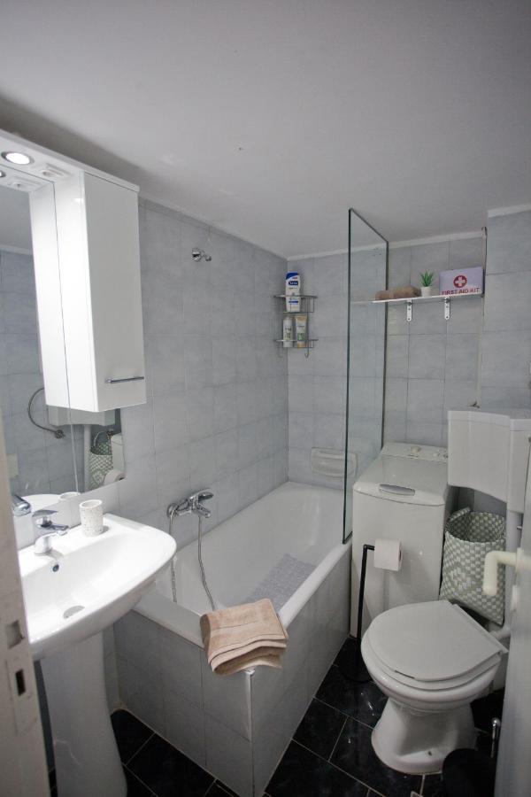 Lovely Nest Piraeus Ngoại thất bức ảnh